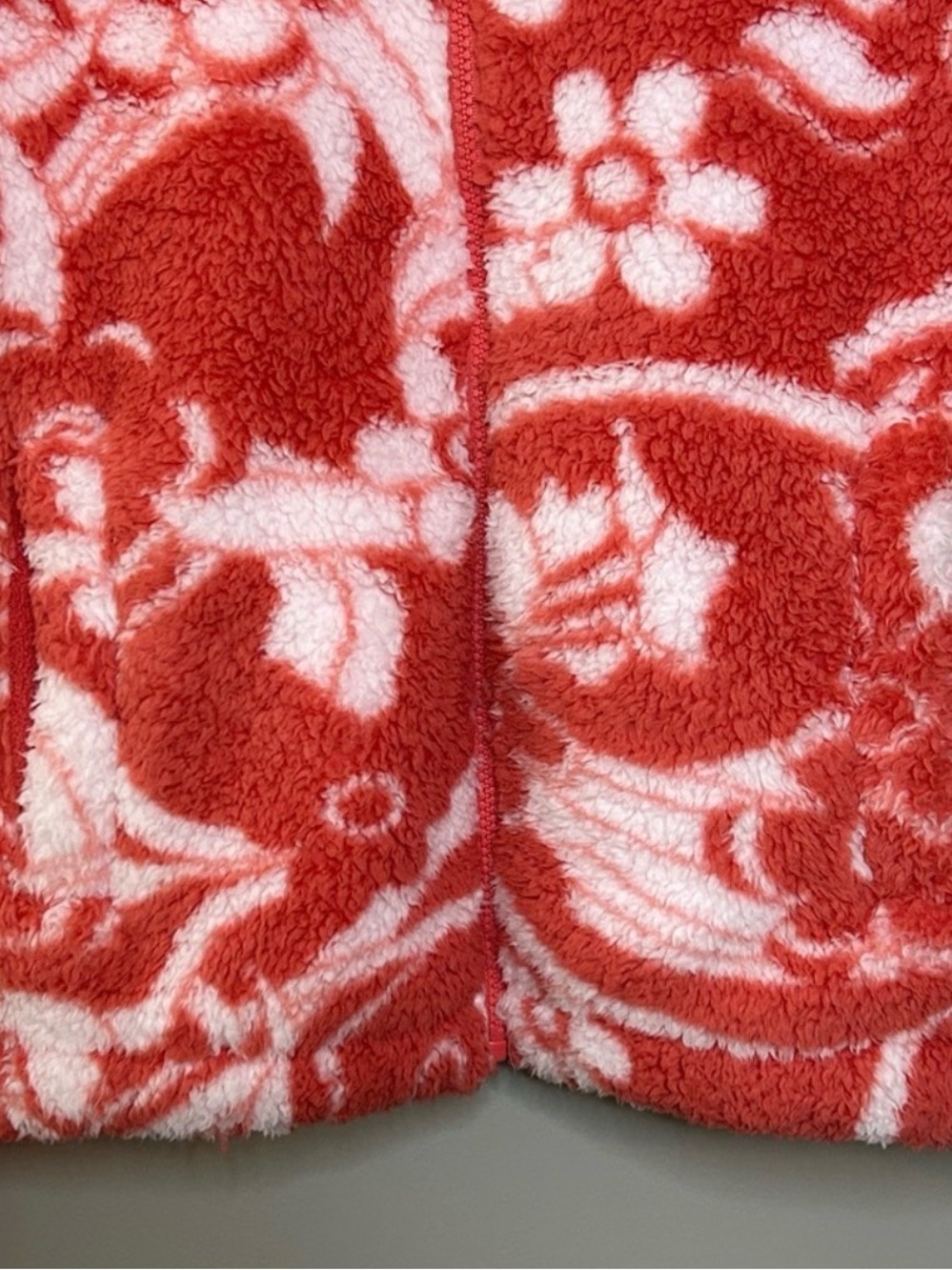 American Eagle Red/White Bear Hug Cozy Sherpa Zip Jacket Size Med Oversized Fall - Picture 9 of 13